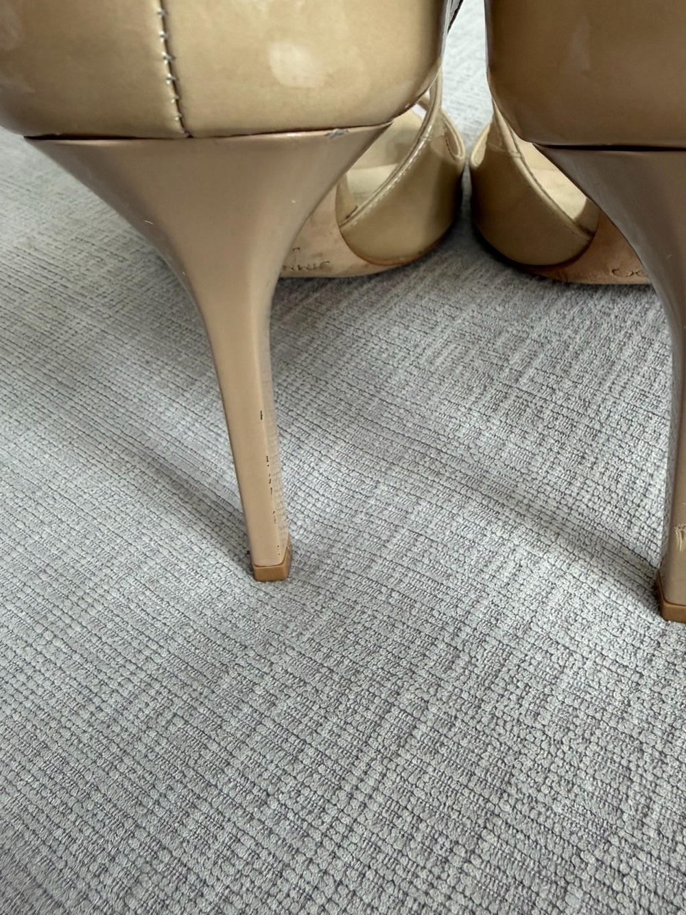 Jimmy Choo Lang Beige Patent Leather Ankle Strap Sandals size 38.5 - Picture 6 of 7